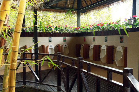 旅游景区厕所里的那些事儿