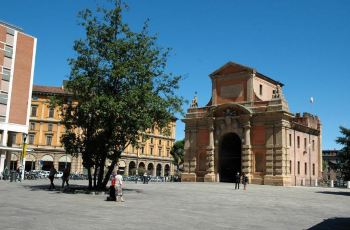 【携程攻略】博洛尼亚Montagnola公园交通路