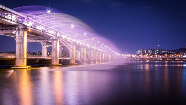 盘浦大桥月光彩虹喷泉