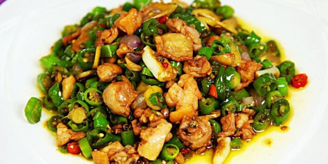 重庆特色竹笋青椒鸡