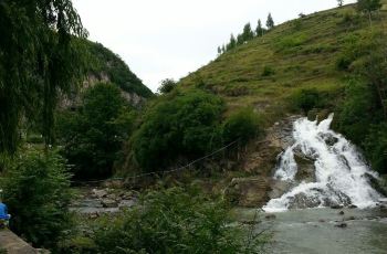 小山峡(躲军洞)附近景点