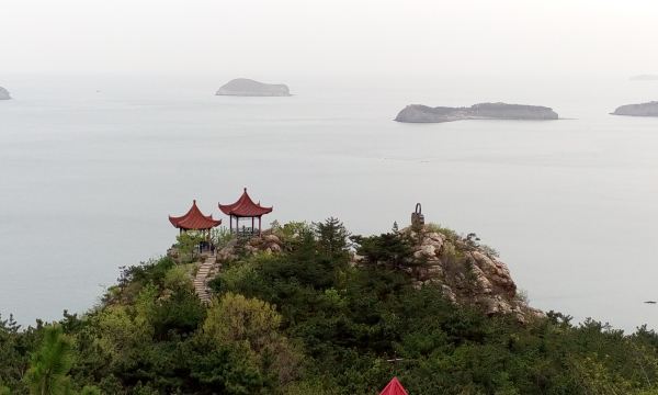 沿途包括兩大著名的景點:棒棰島景區,石槽景區.