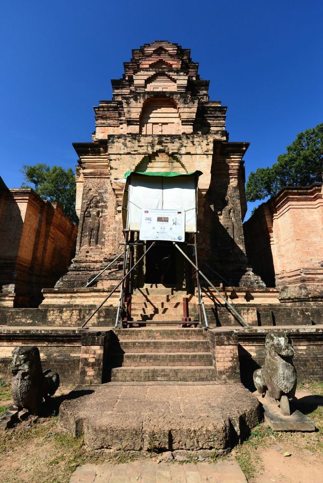 主塔正面 豆蔻寺