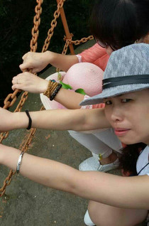 快乐人儿 CggYG1XYqgKAem9CAAHKwNwJi3s649_C_210_318_Q90.jpg