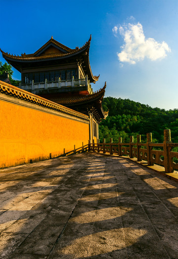 湖父崇恩寺,最后的佛门净土