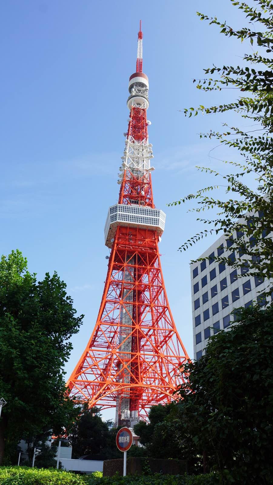 到了東京怎能不去看看東京塔呢 東京塔