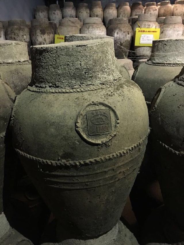 欲向江东去 定将谁举杯 稽山无贺老 却棹酒船回 ---唐 李白 《重忆一