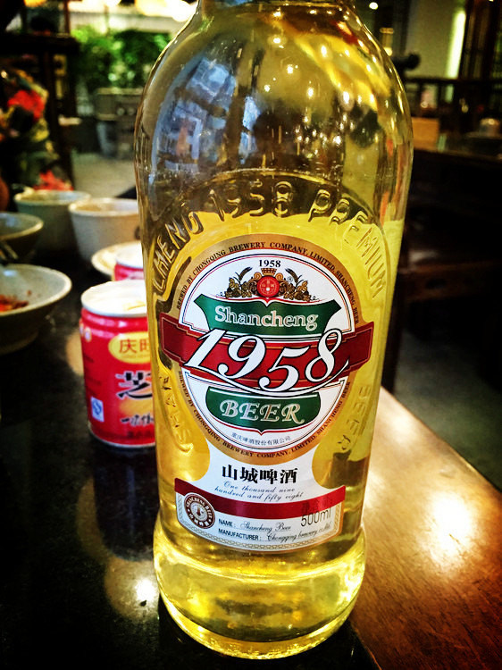 重庆啤酒真实照片图片