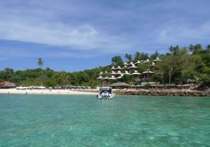 泰国旅游景点大全排行榜 CggYHFYV0HCATLVwAACeyhOMZn8646_C_300_210.jpg