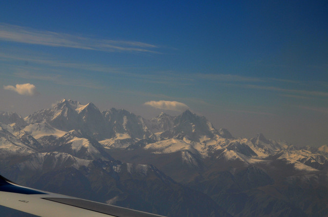 塔里木盆地在哪两个山之间 CggYHVYNGAaAdhurAAQ-f09dycI488_C_671_10000_Q90.jpg