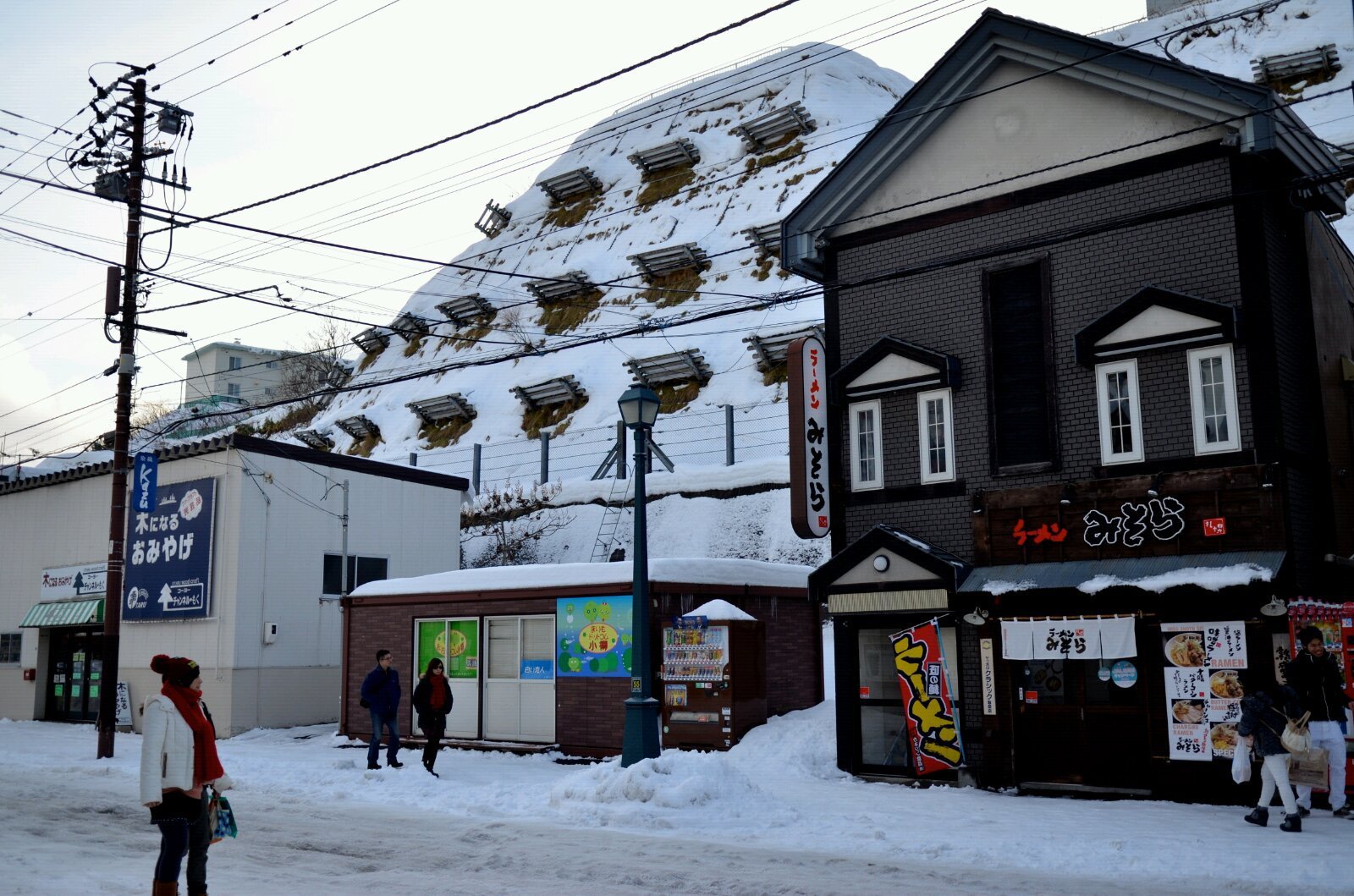 北海道の初雪 北海道雪景溫泉11天自助遊