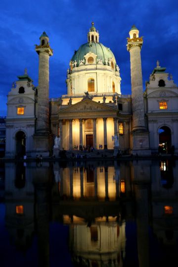 夜间的卡尔教堂 卡尔教堂