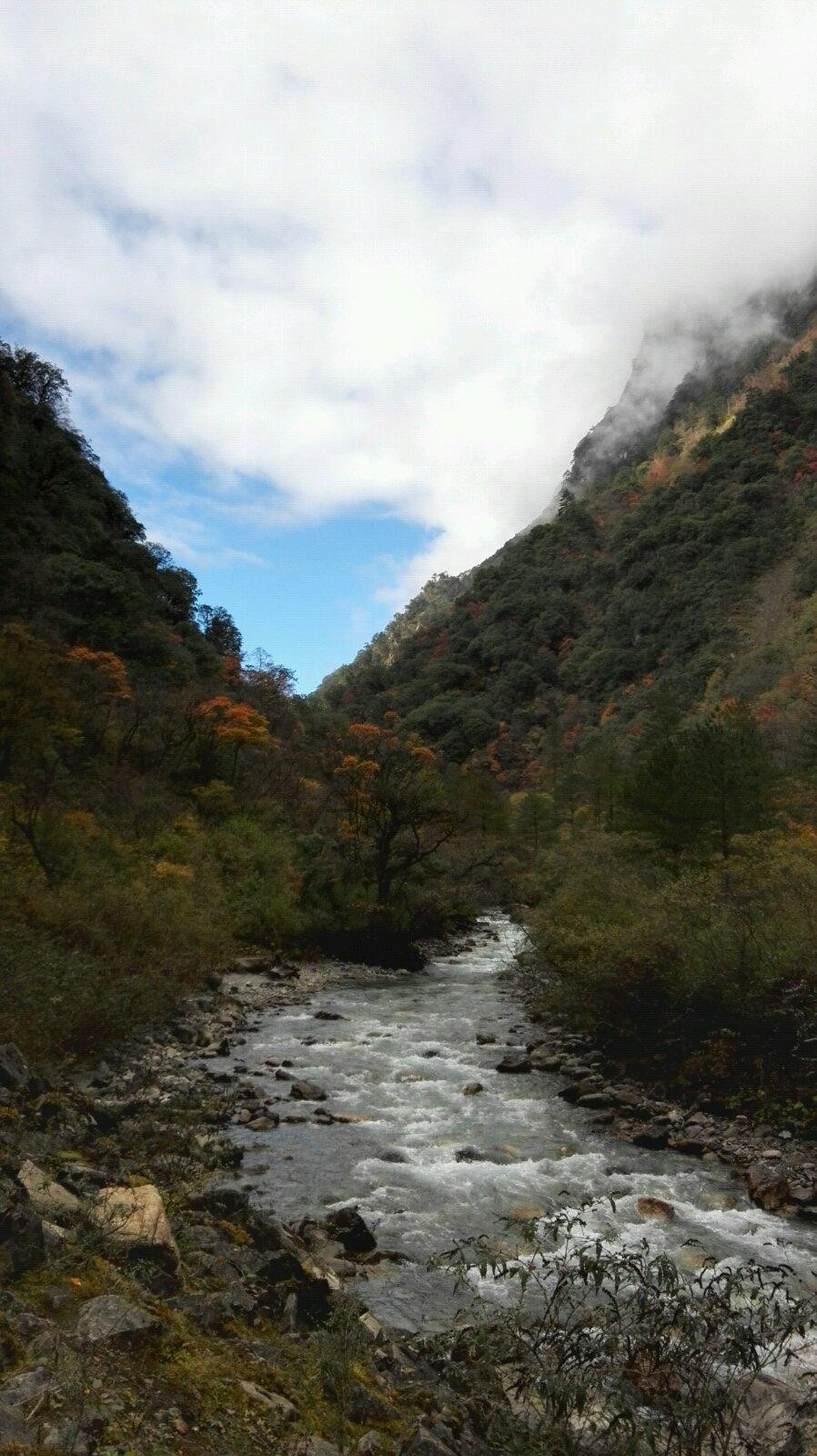 東拉山大峽谷