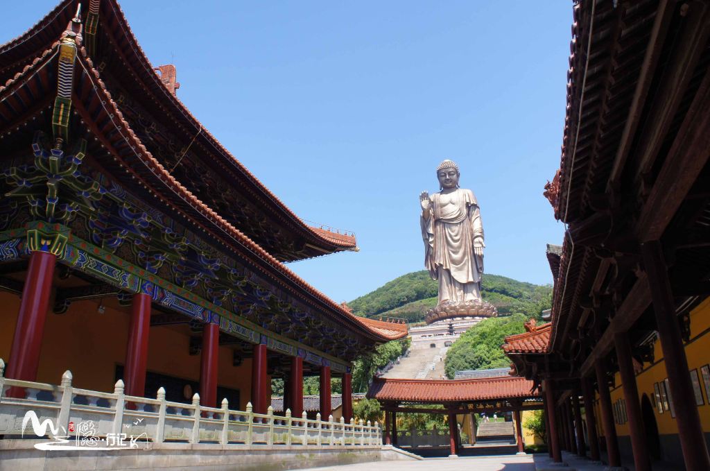 【灵山大佛 出祥符禅寺,便是通向灵山大佛的218级台阶.