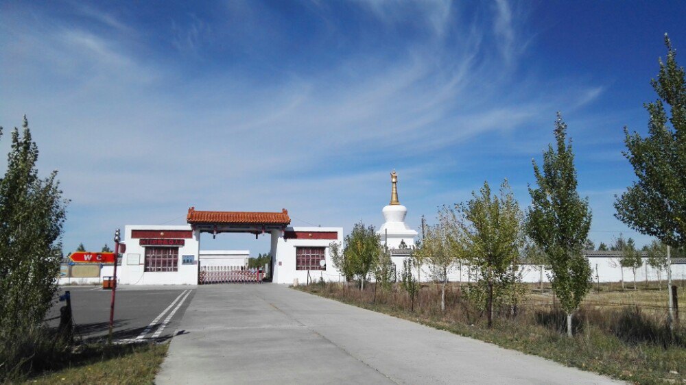 阿尔山庙
