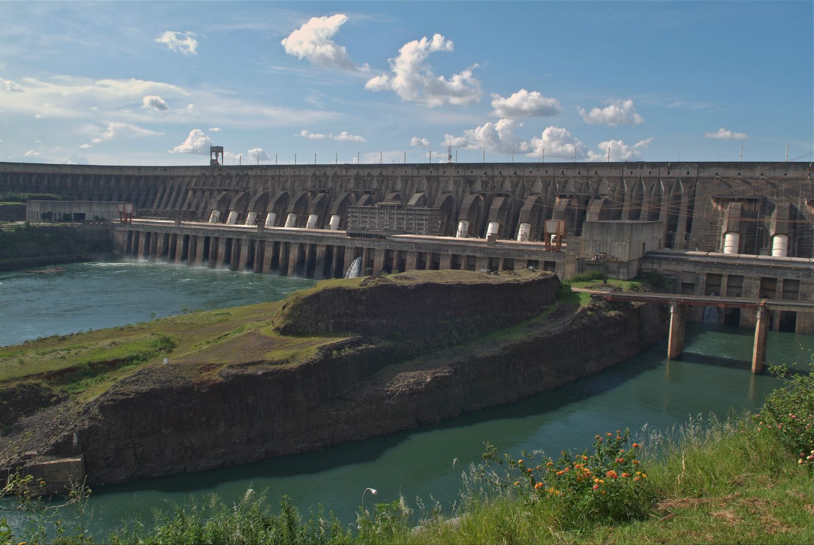 世界上最大的水电站图片
