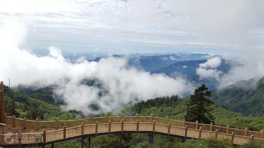 西嶺雪山2日1晚跟團遊·花水灣,安仁古鎮賞雪二日遊