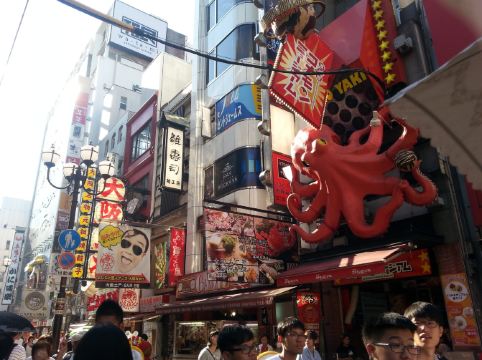 下午逛道顿堀,心斋桥,随便怎样也要看看那些标志性的广告牌,算是到此