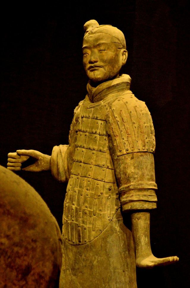 瞧这小手得瑟那样儿~ 兵马俑