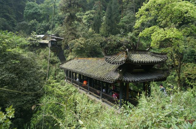 峨眉山洪椿坪图片图片