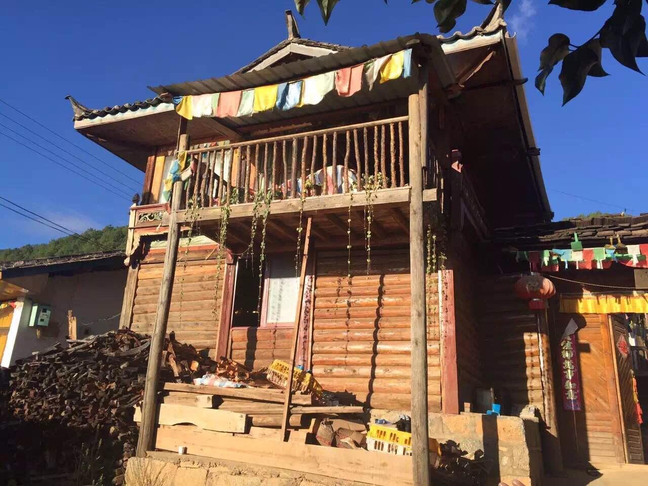 如果摩梭人的男人想走婚,必须会爬这个花楼才行 落水村