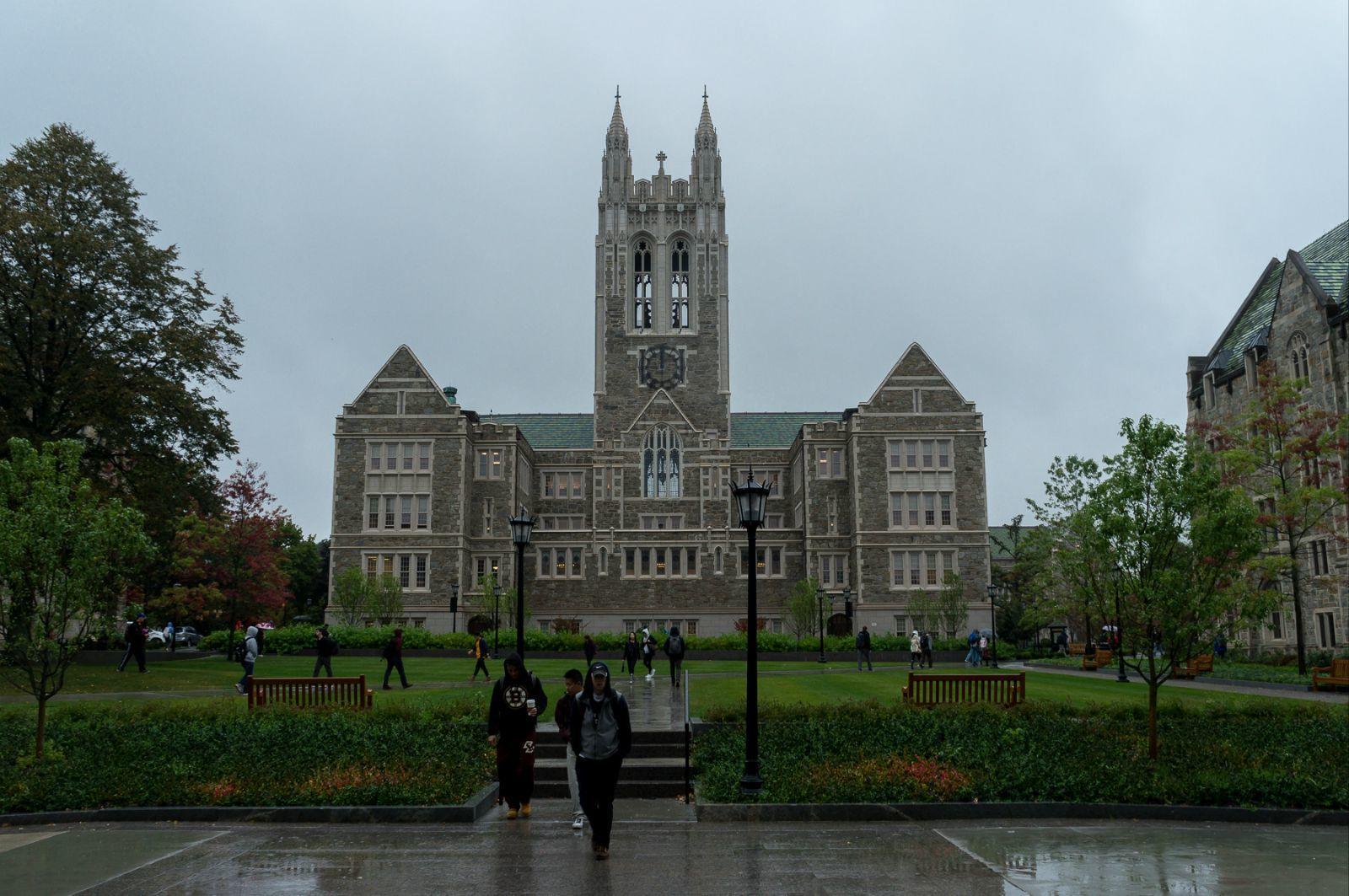 波士顿大学 (boston university),简称为bu,创校于1839年,是一所历史