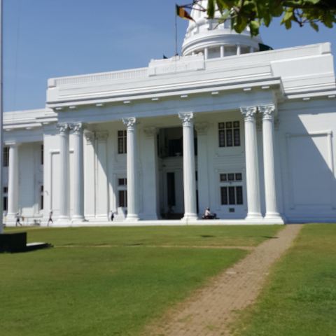 印度洋上绚丽的水滴之钻