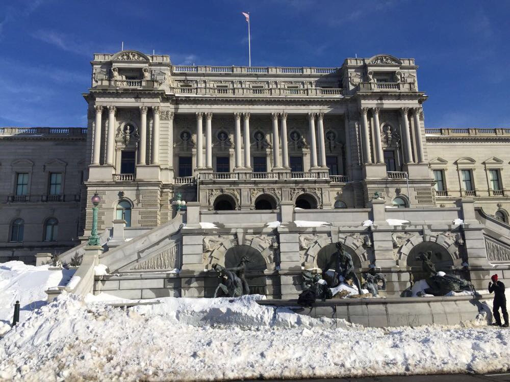 建于1800年美国四大读书馆之一.