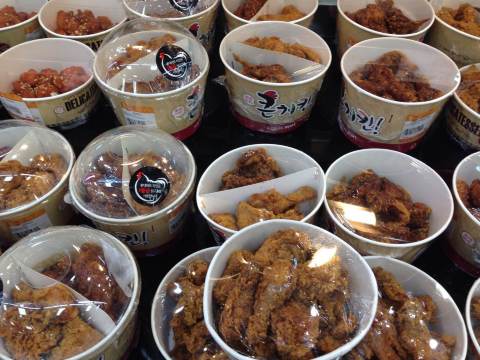 超市采购食物炸鸡