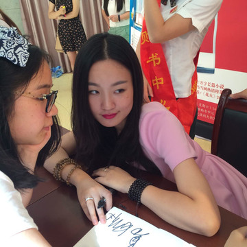 独木舟葛婉仪_独木舟葛婉仪收入(2)