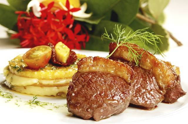 神话鸿鹄鸟图片_鸿鹄逸游收入规模(2)