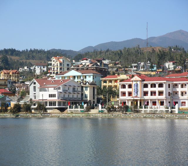 越南纯欧式小镇--沙巴实景扫街