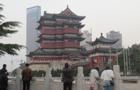 点击放大