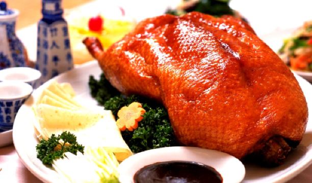 目的地 中国 上海 美食 北京烤鸭  菜系:北京菜 北京烤鸭是北京名食