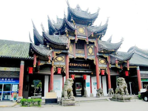 自驾游新体验：自贡租车公司引领出行潮流