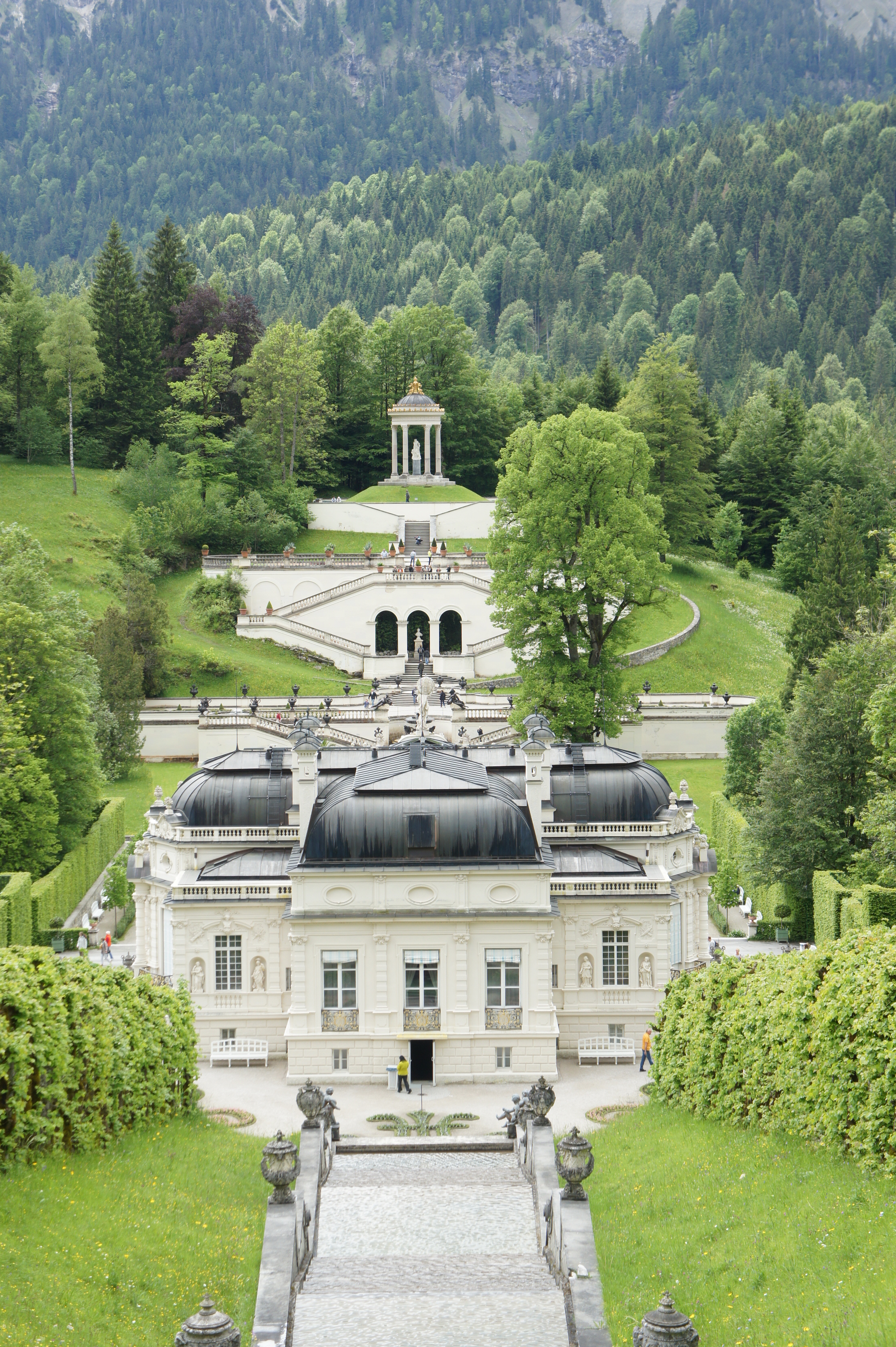 依山而建的宫殿 林德霍夫宫