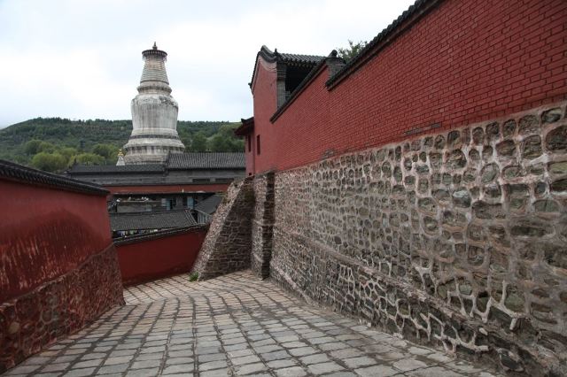 縱貫山西十日遊(途遊皇城相府,壺口瀑布,平遙古城,王家大院,雙林寺