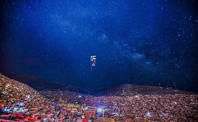 马桶盖坏了去哪找人维修 269a051885f74c5a9ce2e20cc47a948d_C_671_10000_Q90.jpg