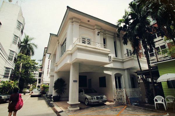 小平说,如果我们也有一间这样的房子,人生就圆满了