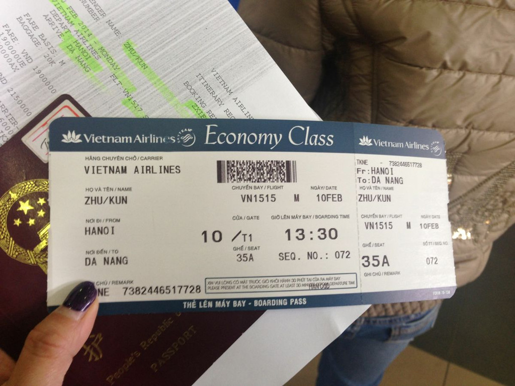 Ребенок 14 лет билет на самолет. Посадочный талон Чайна Эйр. Билеты на самолет Air China. Вьетнам билеты на самолет. Машинки для печати посадочных талонов.