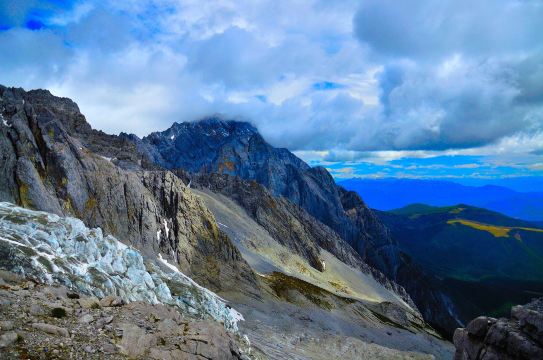 昆明石林 大理洱海 双廊 崇圣寺三塔 丽江古城 玉龙雪山6日5晚跟团游