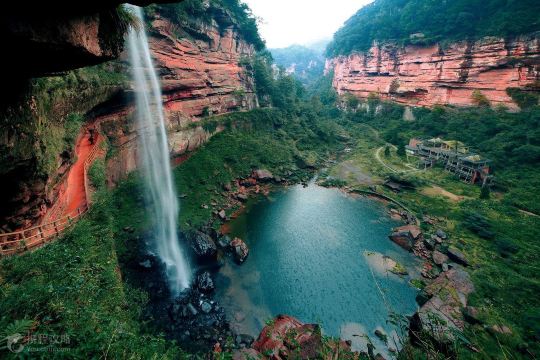 重庆四面山水源涵养林土壤抗冲性及影响因素