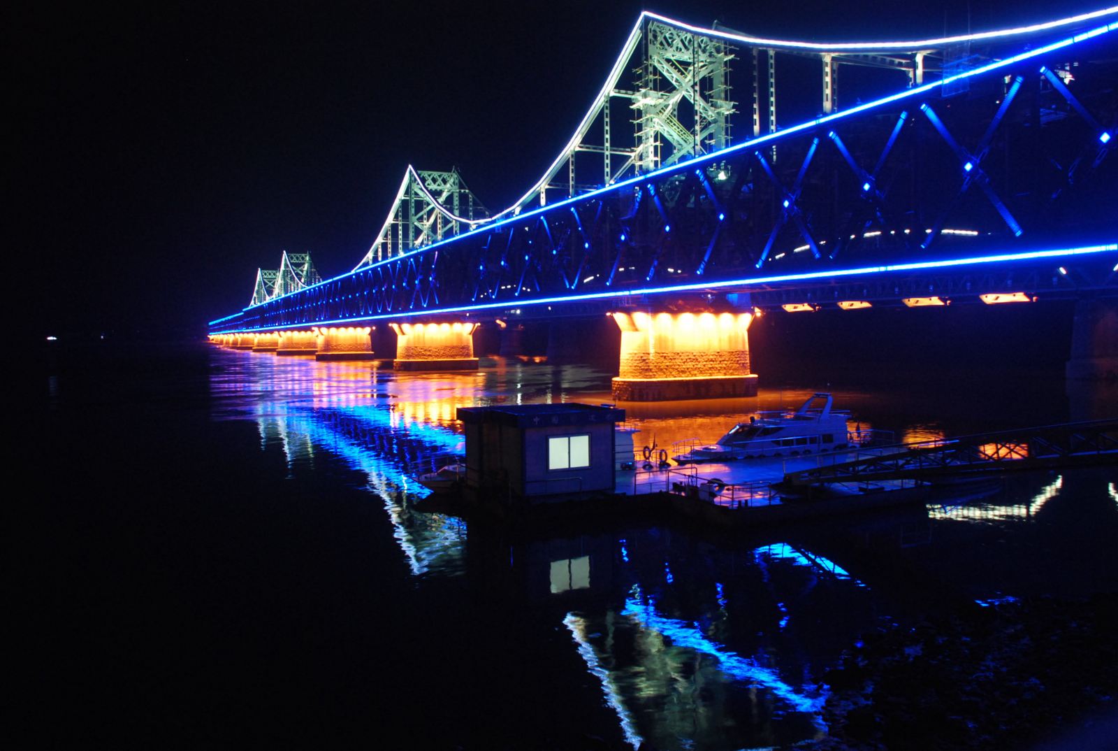 辽宁丹东2日1晚跟团游 丹东鸭绿江,黄椅山,玄武湖,天华山,通天峡二