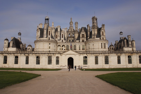 一个中年女如何经济实惠地自助游巴黎,卢瓦河河谷法国皇家城堡