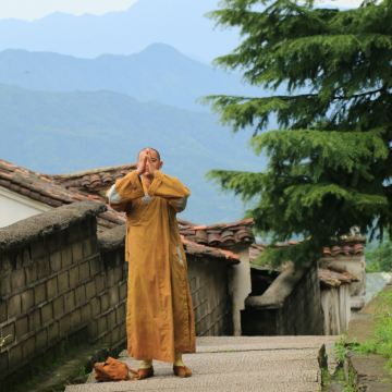 佛光普照九华山