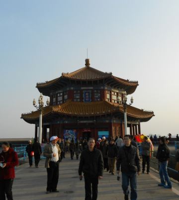 奥帆基地,五四广场,金沙滩玩,不知道怎样安排路线比较合理 请问青岛